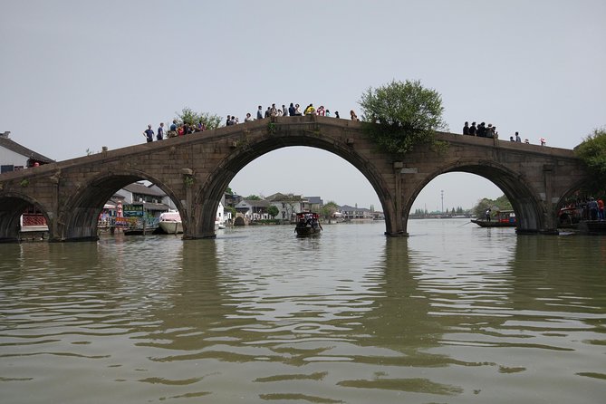 Shanghai Bus Tour:Yu Garden,Chenghuang,Zhujiajiao Water Town,Bund - Starting near Yuyuan Garden