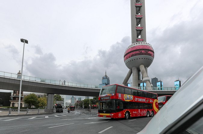 Shanghai City Sightseeing Bus Hop On Hop Off City Tour - Route 5: Old city, riverfront, and Pudong