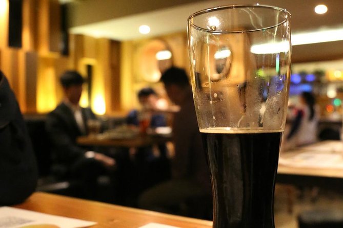 Shanghai craft beer tour with local food tastings - Walking through Old Town Nanshi for Shanghai snacks