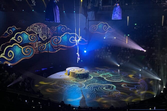 Shanghai Era Theatre Acrobatics Show Ticket - Arriving at Shanghai Circus World for the 7:30 p.m. performance