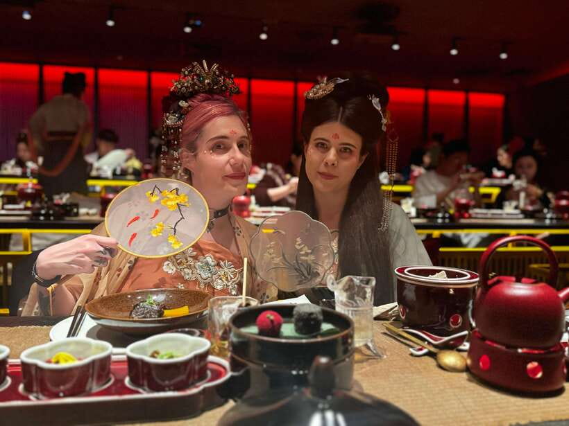 Shanghai Guided Royal Banquet Photo (Incl) with Massage Opt - Adding Traditional Massage After Dinner