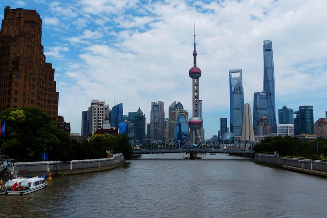 Shanghai Half Day Morning or Afternoon Sightseeing Tour - Guides, vehicles, and the pace of the day