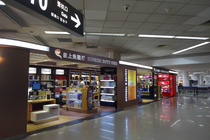 Shanghai Hongqiao Airport Private Departure Transfer in English Services - Timing your pickup for a real flight
