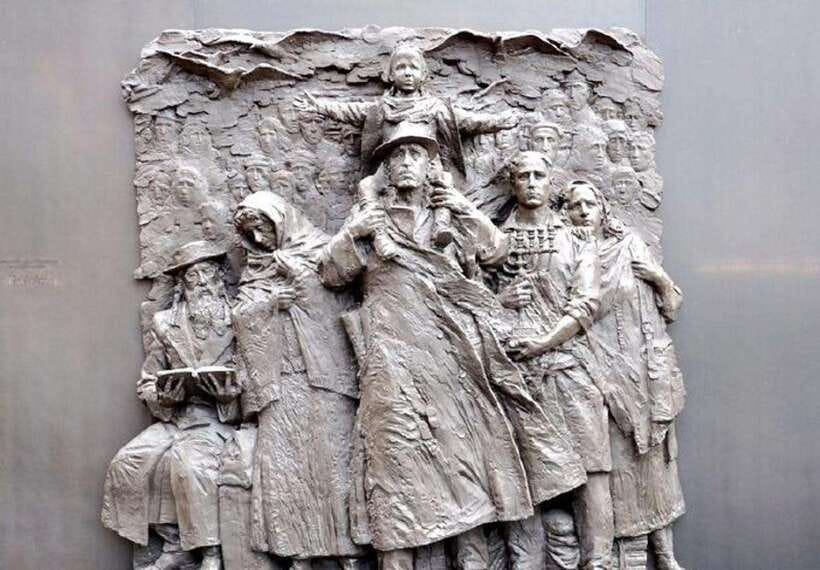 Shanghai: Jewish Ghetto and Shanghai Bund Private Tour - What makes this three-hour tour worthwhile
