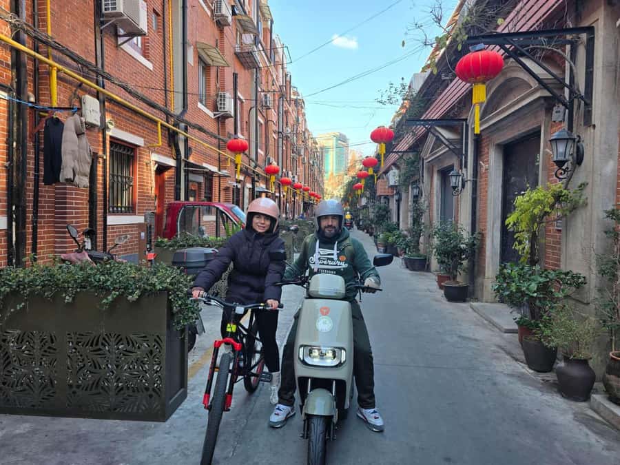 Shanghai Must-See and Foodie Test Bike Tour( Day & Night) - The Japanese concession and old Shanghai life