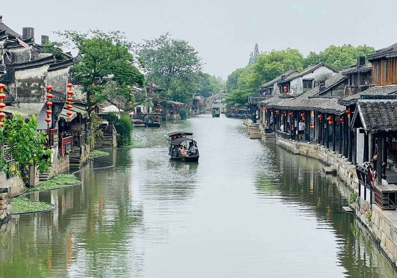 Shanghai: Private Shanghai & Zhujiajiao Tour with Lunch - How much value do you get for $255?
