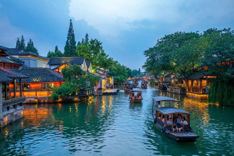 Shanghai: Private Shanghai & Zhujiajiao Tour with Lunch - Why this tour works for a short Shanghai visit