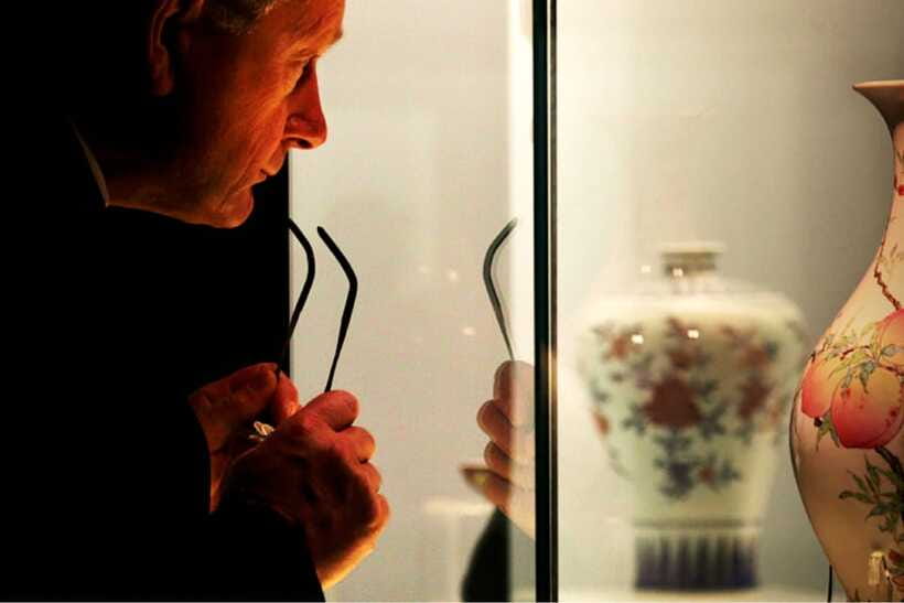Shanghai: Private Tour of the Shanghai Museum - The guides make the biggest difference
