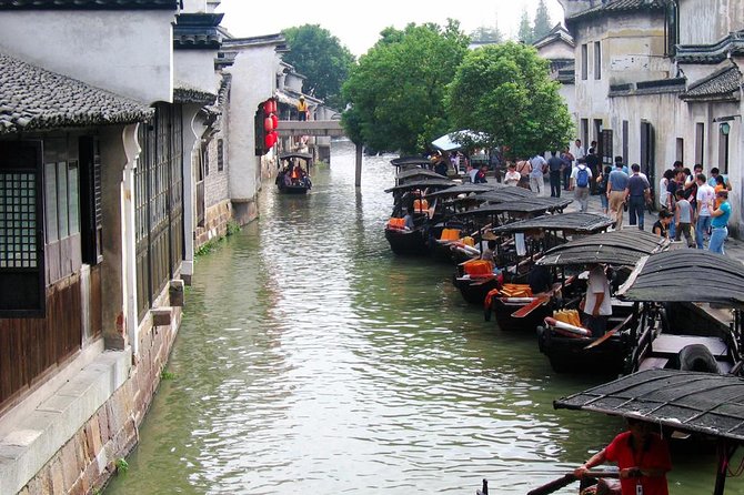 Shanghai Private Tour: Zhujiajiao Water Town and Boat Ride - A private ride from your Shanghai hotel