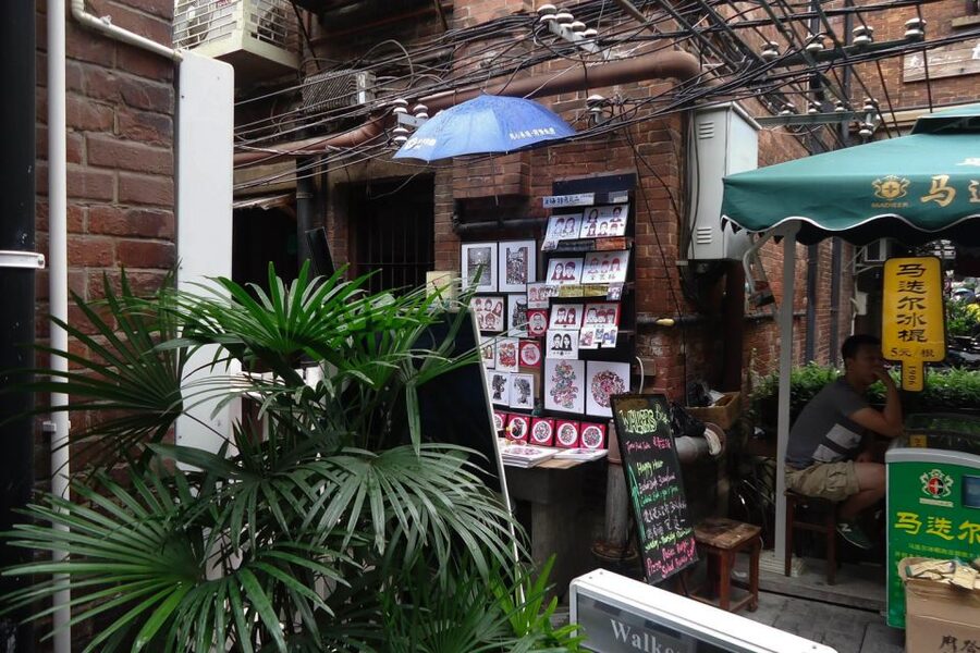 Shanghai: Xintiandi, CCP Museum and French Concession Tour - Sinan Mansions and Zhou Enlai’s former home