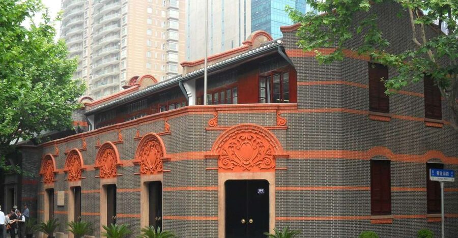 Shanghai: Xintiandi, CCP Museum and French Concession Tour - Tianzifang: start with Shanghai at street level