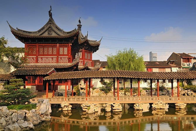 Shanghai Yu Garden Admission Ticket - Entering Yu Garden with the QR code