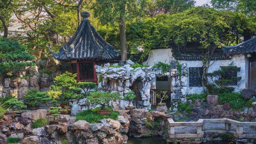 Shanghai: Yu Garden Entry Ticket with PDF Guidebook - A three-hour route through pavilions, ponds, and stone paths