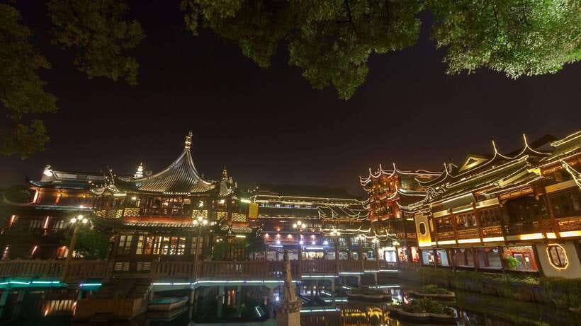 Shanghai: Yu Garden Entry Ticket with PDF Guidebook - Huxinting Teahouse and the views around the water