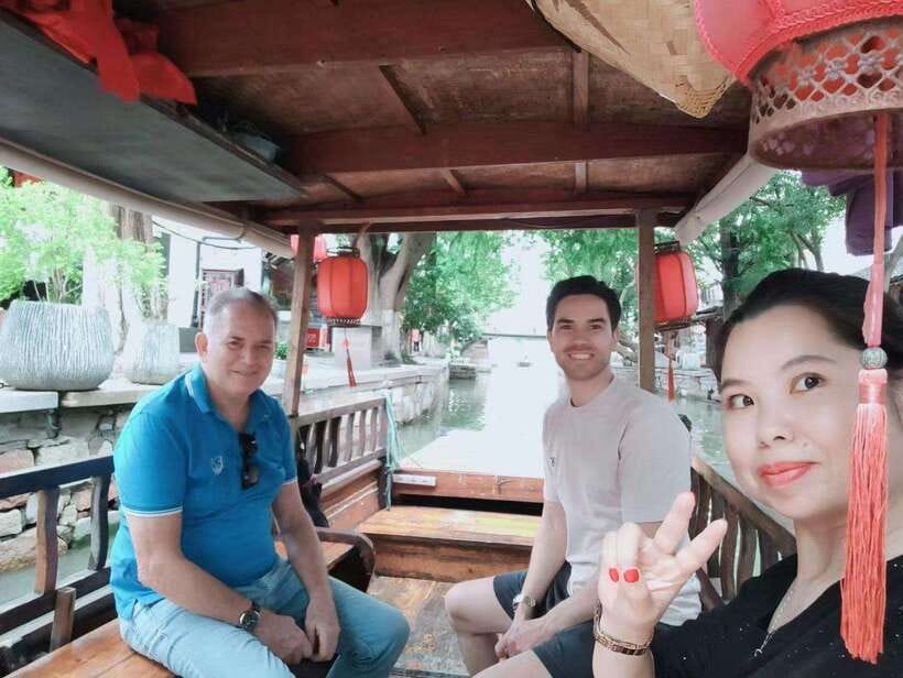 Shanghai: Zhujiajiao Private Tour w/ Boat Ride & Garden - Why Zhujiajiao makes a good Shanghai side trip