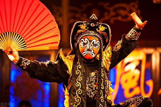 Sichuan Opera with face-changing at Sichuan opera theater - Why Sichuan Opera Works Better as a Variety Show