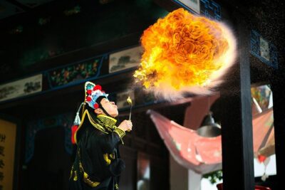 Skip the Line: Sichuan Opera Chengdu Ticket