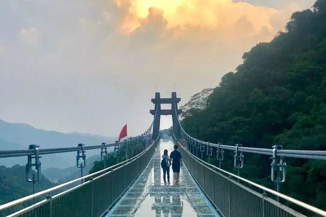 Skywalk Glass Bridge and Waterfall Ravine Half Day Private Tour - Why Gulong Gorge makes a good Guangzhou escape