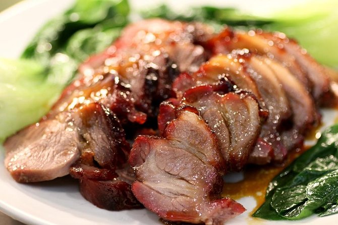 Small-Group Tour: The best bites of Mongkok - What the small group changes