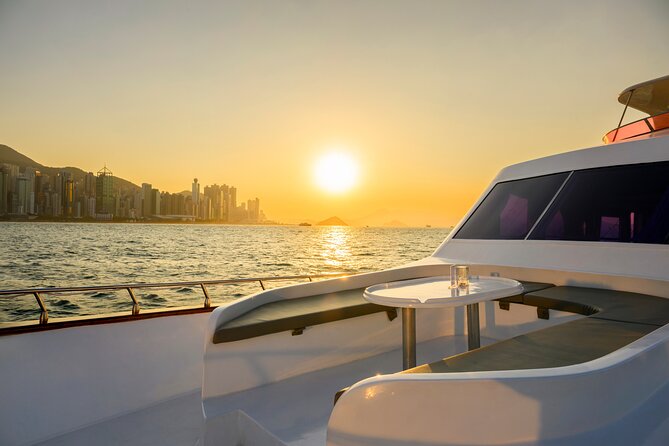 STARLIGHT: Victoria Harbour Night Yacht Tour - Who Will Enjoy This 45-Minute Cruise