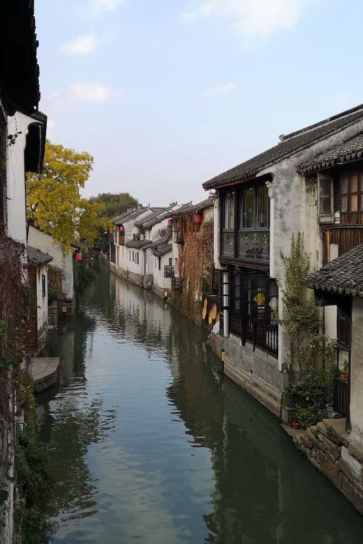 Su Zhou and Zhou Zhuang Water Village Day Tour - Guides make the difference