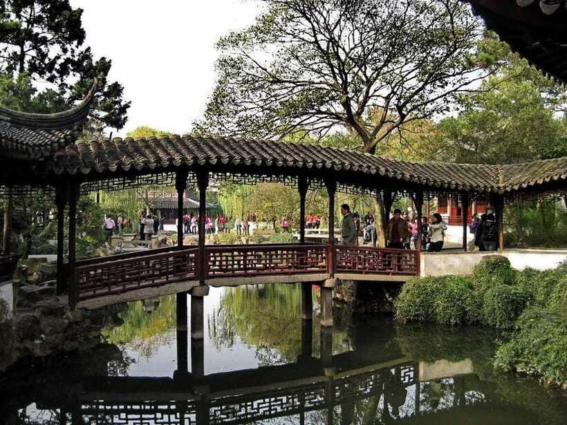 Suzhou and Tongli Water Town Private Day Trip from Shanghai - The guide is the main value of a private tour
