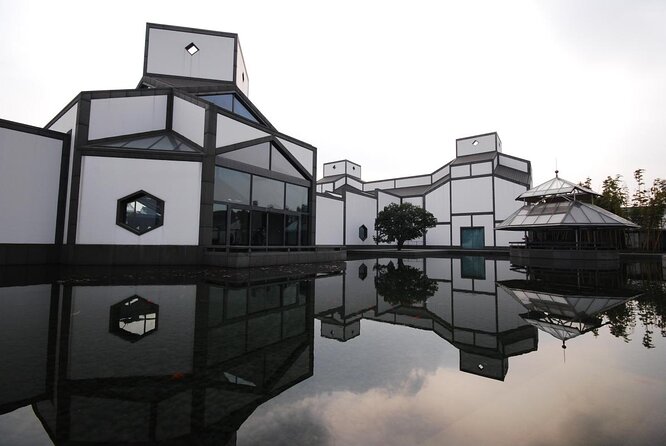Suzhou Private Flexible City Tour with Lunch Option - Walking the canals on Pingjiang Road