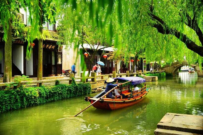 Suzhouand Zhouzhuang Private Guided Day Trip from Shanghai - Choosing a Suzhou garden