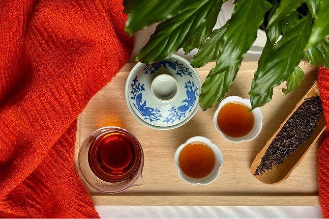 Tea Tasting & Brewing Experience - Cecilia’s teaching style and the small-group setting