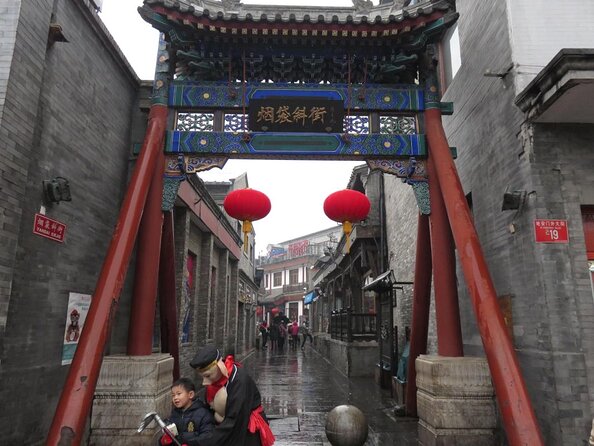 Temple of Heaven Ticket with Optional Guide Service - Who will get the most value?