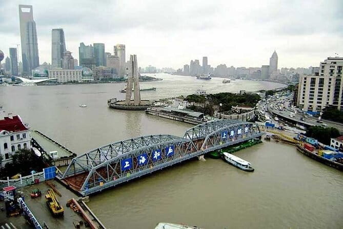 Tongli and Xitang Private Full Day Tour from Shanghai with Boat ride - Meals and the dinner choice