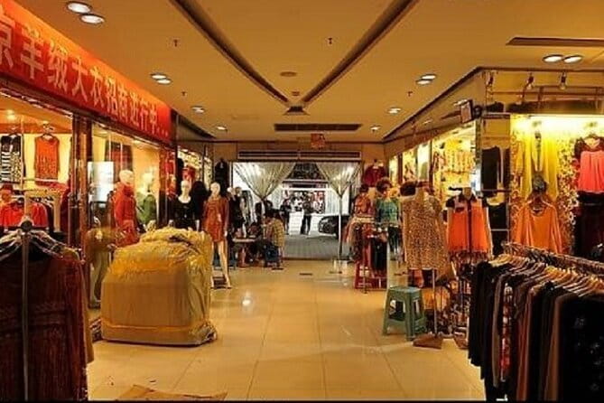 Translator Shopping Assistant and Business Tour Guide Service - Key points to know before booking