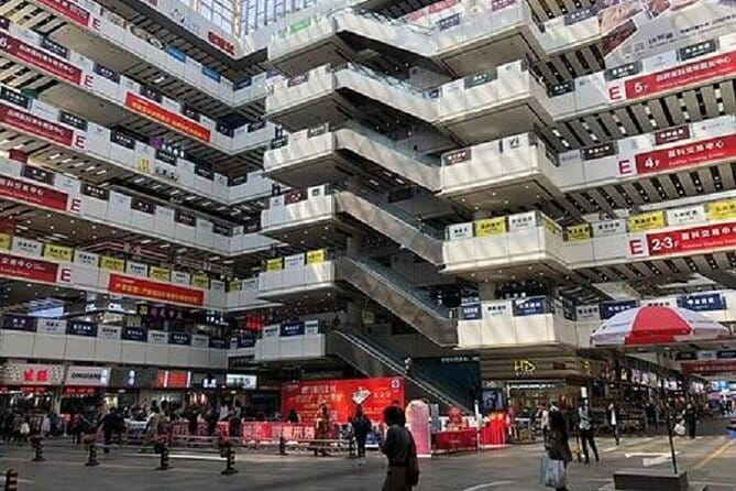 Translator Shopping Assistant and Business Tour Guide Service - Stop 3: Shahe Clothing Wholesale Market, one hour
