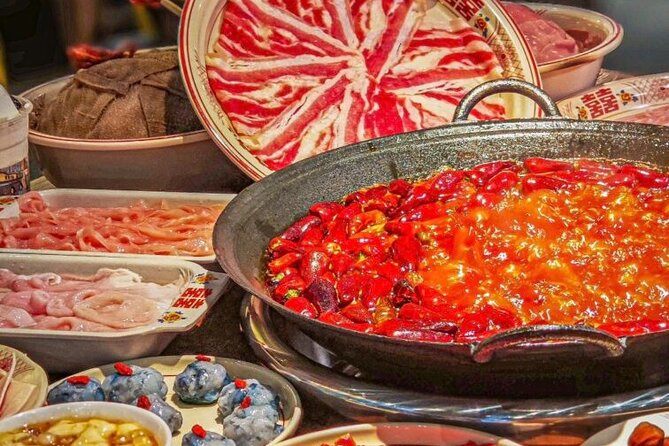 True Taste of Chongqing: Offbeat Walks & Hotpot in One Day - Luohan Temple: old faith in the middle of downtown