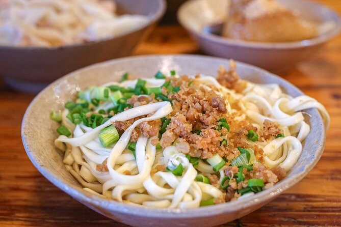 Tuktuk Food Tour Through Chengdu's Local Eats - Drinks included throughout the evening