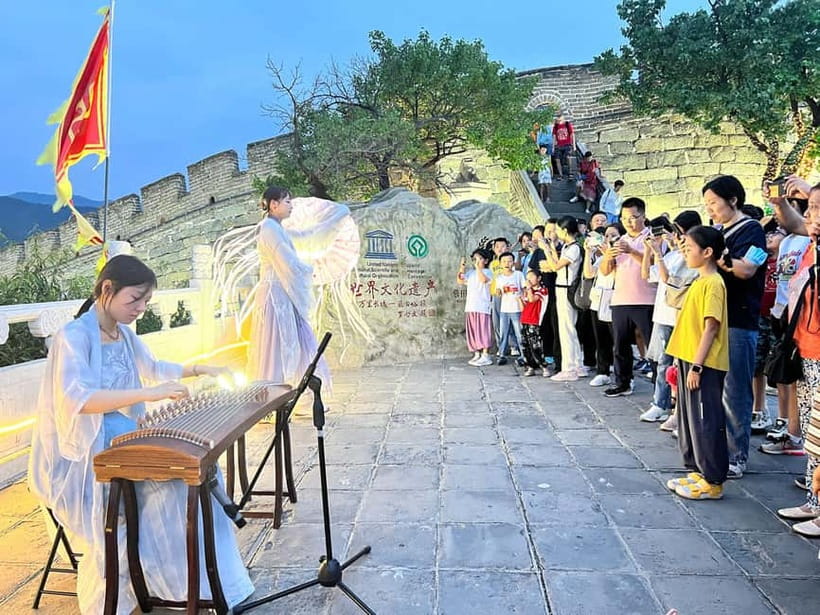 Twilight Glow at Mutianyu Great Wall Evening Bus Tour+Ticket - Key points at a glance