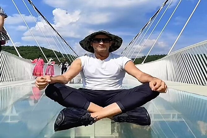 VIP Mini Group:Avatar Mountains & Tianmen Mountain & Glass Bridge - The Grand Canyon Glass Bridge
