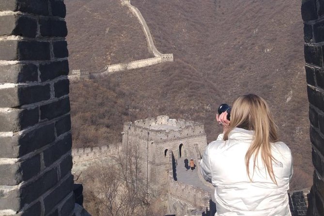 VIP Pass Beijing Mutianyu Great Wall All-Inclusive Day Tour - Airport pickup and the value of a private car