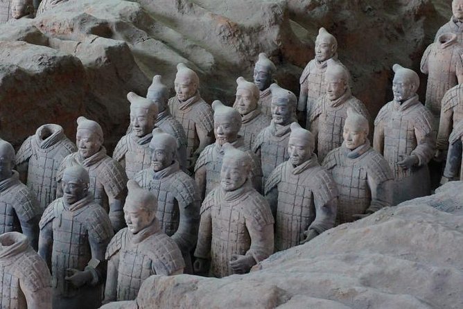 Xi'an 1-Day Coach Tour of Terracotta Army - The City Wall: views with a practical choice