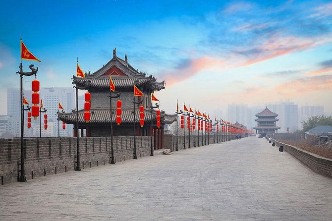 Xi'an Ancient City Highlights Full Day Tour - Walking the 600-year-old City Wall