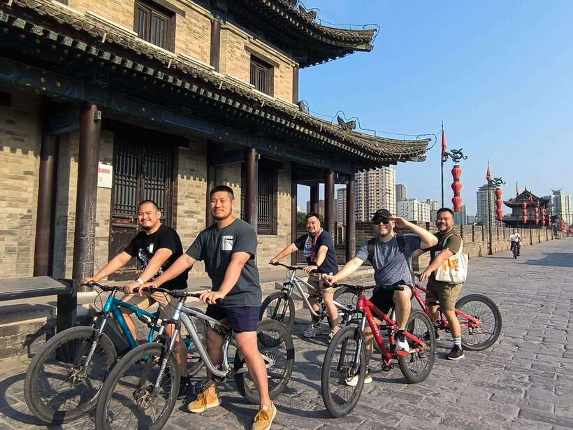 Xi'an: City Wall & Old Town Walking Tour w/ 10+ Food Tasting - Key points before you book