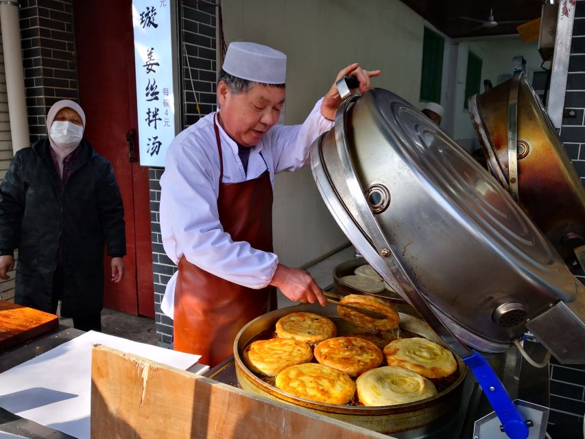 Xi'an: Full-Day Terracotta Warriors & Local Food Tour - Three hours among Qin’s clay soldiers