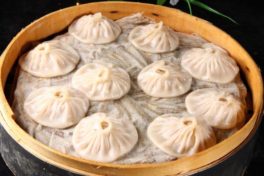 Xi'an: Gourmet & Street Food Tour - Plum juice, candy making, and the pleasure of watching