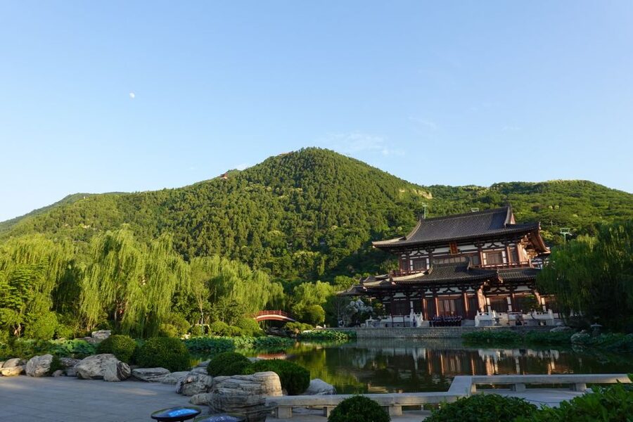 Xi'an: Guided Day Tour to Huaqing Palace & Terracotta Army - Key points to know before booking