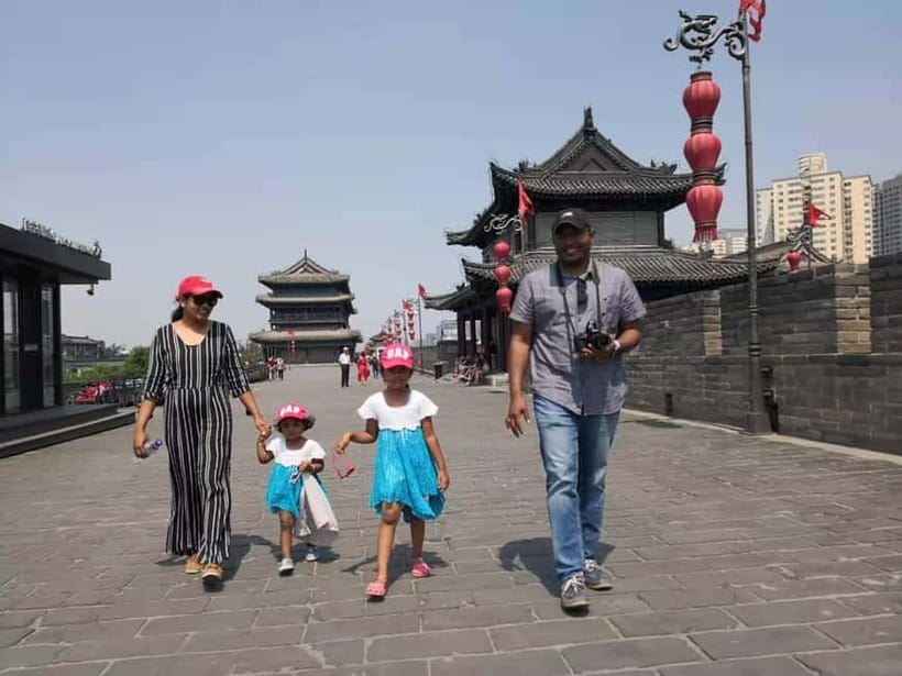 Xi'an: In-Depth City Tour with Choice of Duration - Walking or biking across Xi’an City Wall