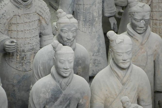 Xi'an: Terracotta Army, Big Goose Pagoda & City Wall Private Tour - Guides can make the difference