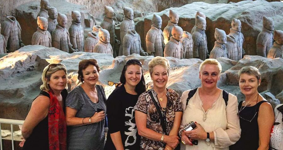 Xi'an: Terracotta Army, Lunch, City Wall, Pagoda, Bazaar - Transport, group size, and the rhythm of the day