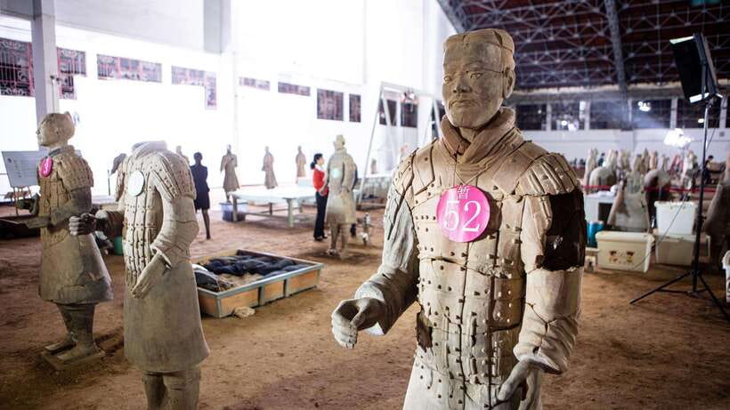 Xi'an: Terracotta Warriors Tour w/Optional Guide or Transfer - Picking the right tour option