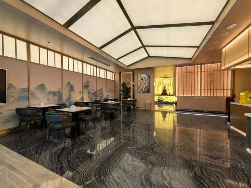 Xi'an: Traditional Chinese Massage or Spa with Meal - A clean center with a calm service style