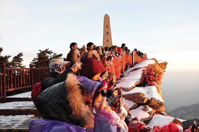 Xian Day Trip to Mt. Huashan with Round-trip Cable Car - Reaching West Peak by cable car